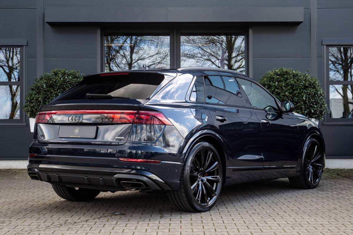 Audi Q8 Audi Q8 60 TFSI e Competition 490pk, Carbon, Full-options 2025