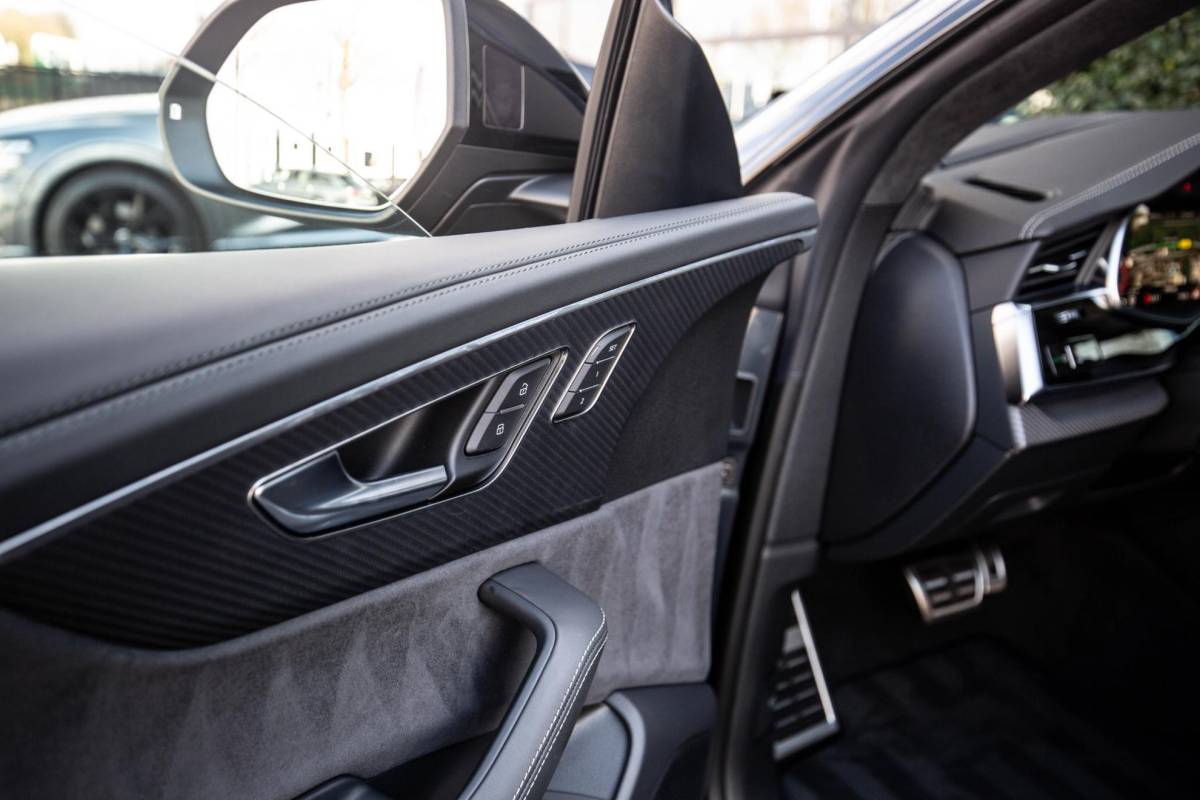 Audi Q8 Audi Q8 60 TFSI e Competition 490pk, Carbon, Full-options 2025