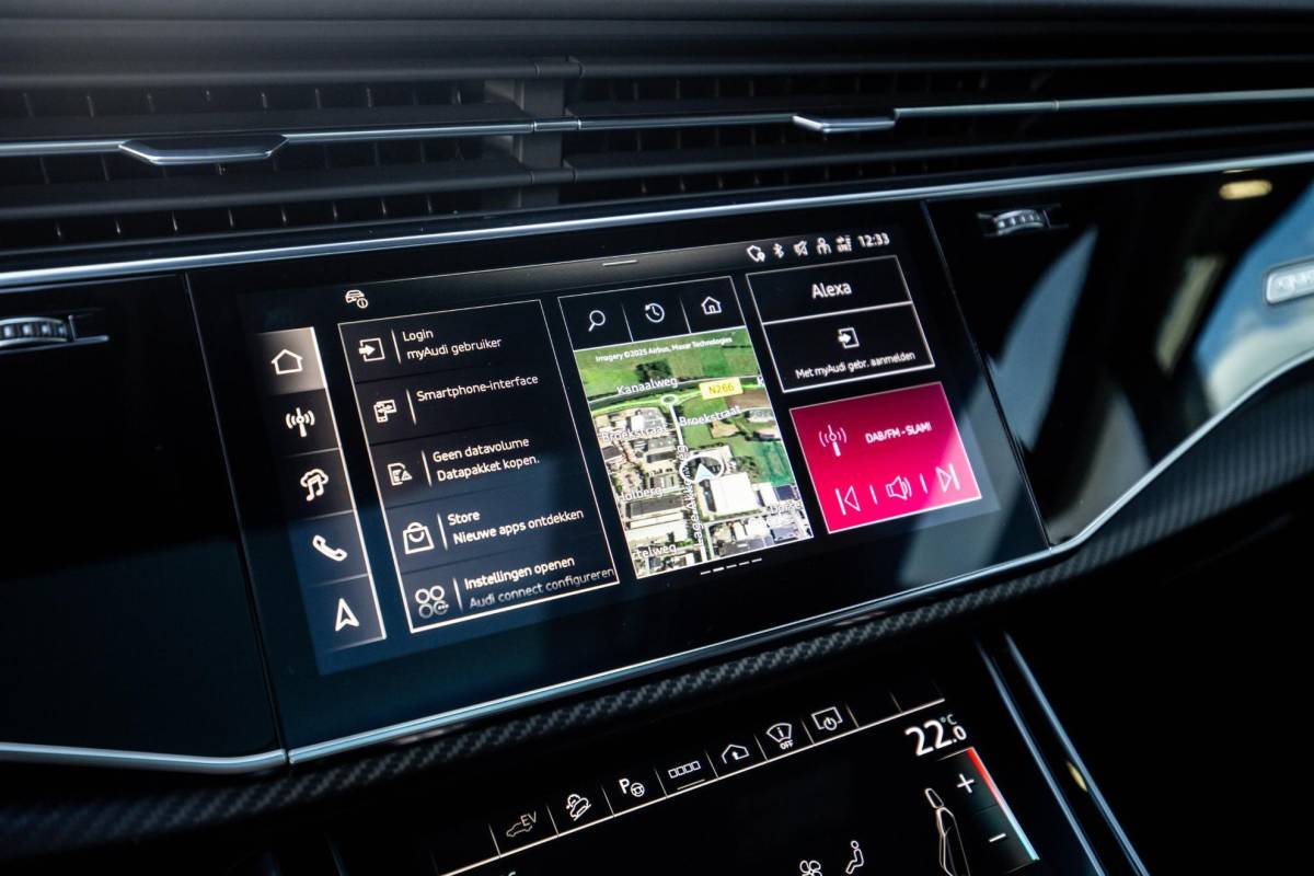 Audi Q8 Audi Q8 60 TFSI e Competition 490pk, Carbon, Full-options 2025