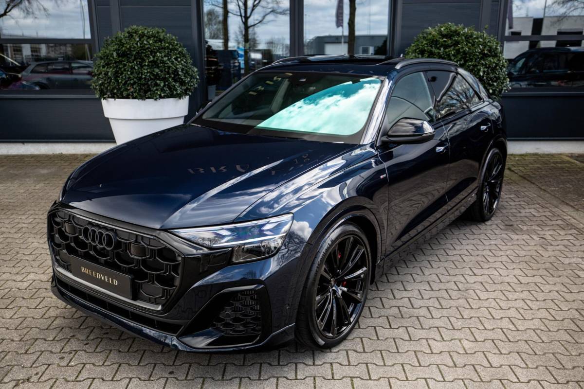 Audi Q8 Audi Q8 60 TFSI e Competition 490pk, Carbon, Full-options 2025