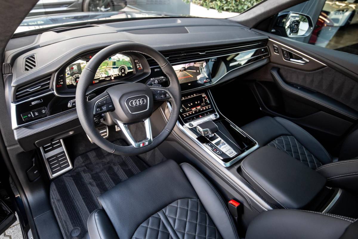 Audi Q8 Audi Q8 60 TFSI e Competition 490pk, Carbon, Full-options 2025