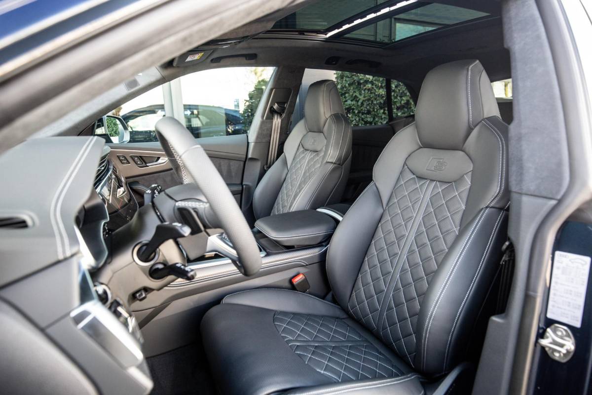 Audi Q8 Audi Q8 60 TFSI e Competition 490pk, Carbon, Full-options 2025