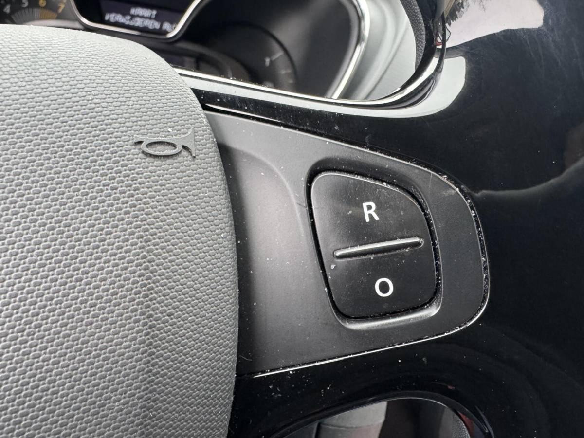 Renault Captur Renault Captur 0.9 TCe Dynamique 17 inch camera trekhaah boekjes