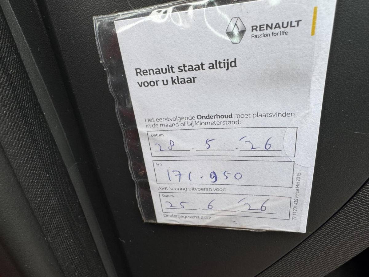 Renault Captur Renault Captur 0.9 TCe Dynamique 17 inch camera trekhaah boekjes