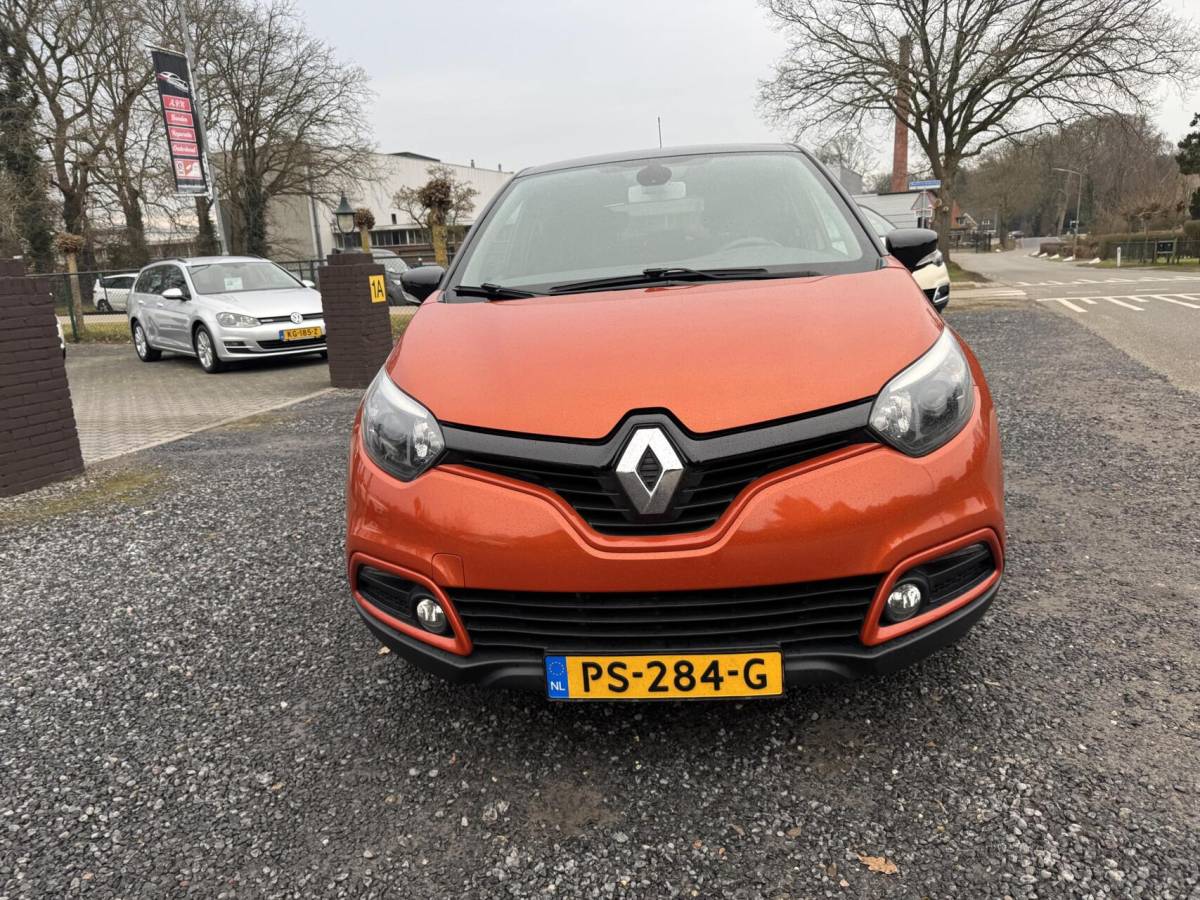 Renault Captur Renault Captur 0.9 TCe Dynamique 17 inch camera trekhaah boekjes