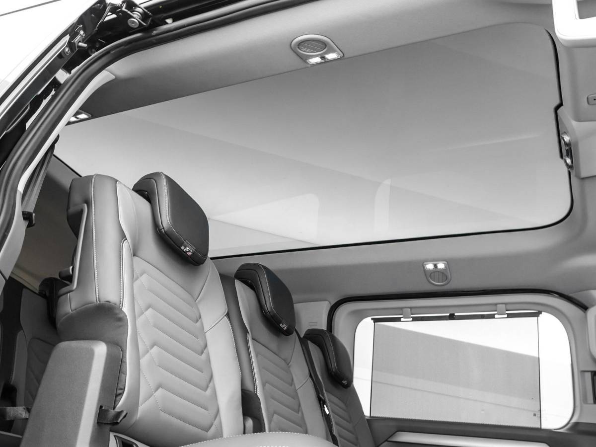 Volkswagen Caravelle Volkswagen Bedrijfswagens Caravelle Style 70kWh / 218pk L2 · 8-zits · 734104