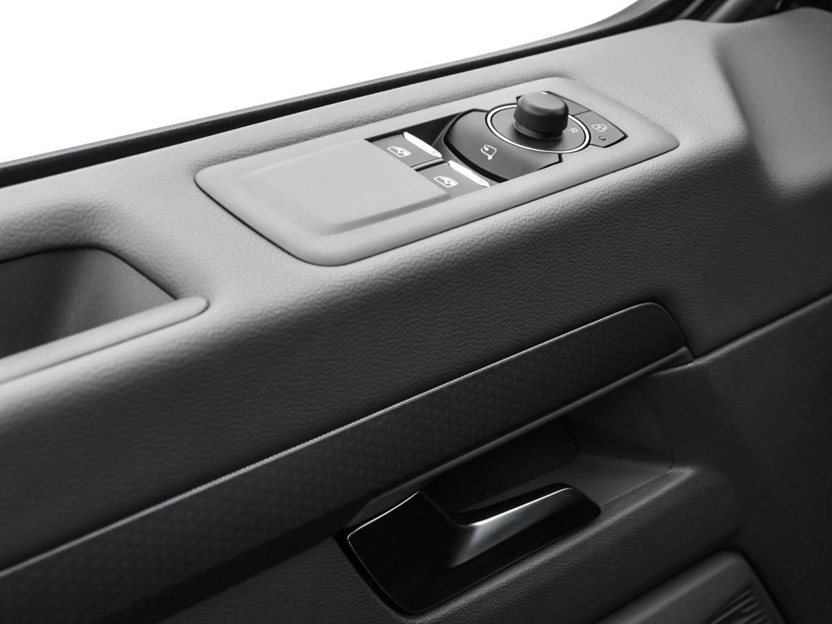 Volkswagen Caravelle Volkswagen Bedrijfswagens Caravelle Style 70kWh / 218pk L2 · 8-zits · 734104