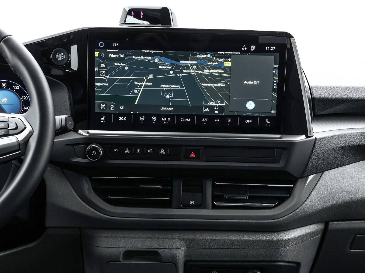 Volkswagen Caravelle Volkswagen Bedrijfswagens Caravelle Style 70kWh / 218pk L2 · 8-zits · 734104