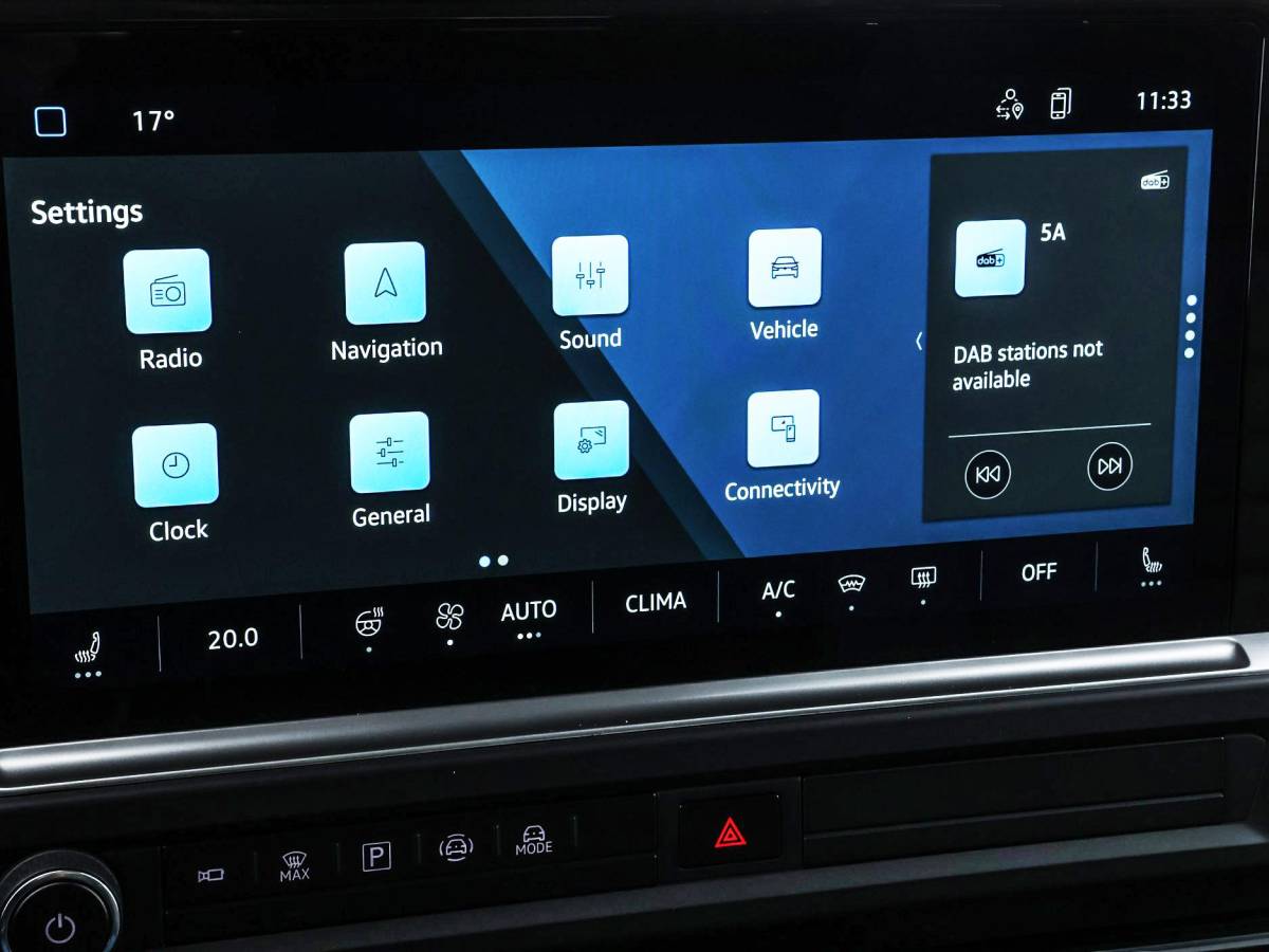 Volkswagen Caravelle Volkswagen Bedrijfswagens Caravelle Style 70kWh / 218pk L2 · 8-zits · 734104