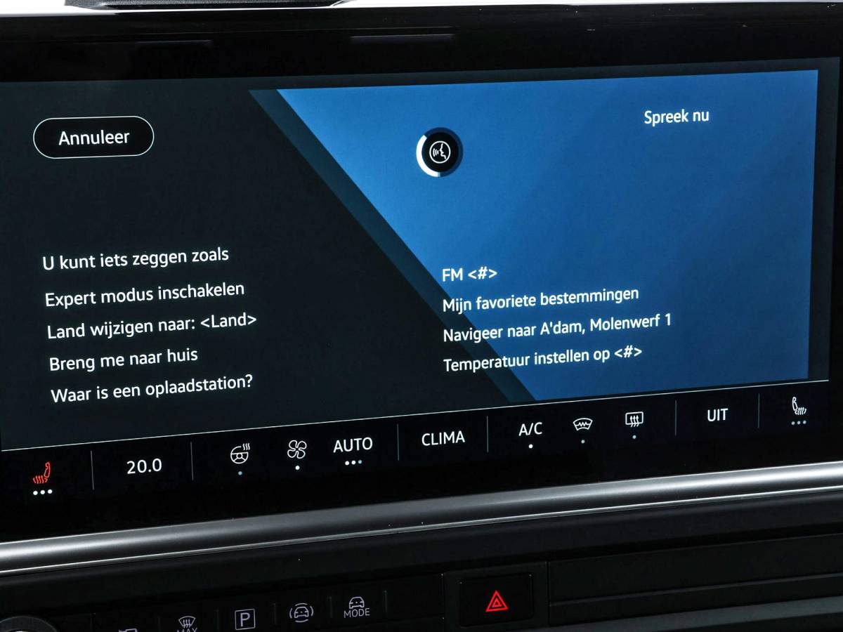 Volkswagen Caravelle Volkswagen Bedrijfswagens Caravelle Style 70kWh / 218pk L2 · 8-zits · 734104
