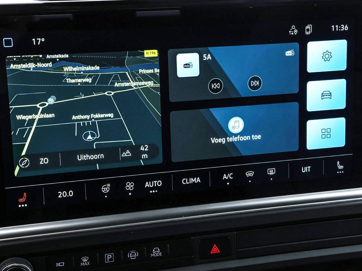 Volkswagen Caravelle Volkswagen Bedrijfswagens Caravelle Style 70kWh / 218pk L2 · 8-zits · 734104