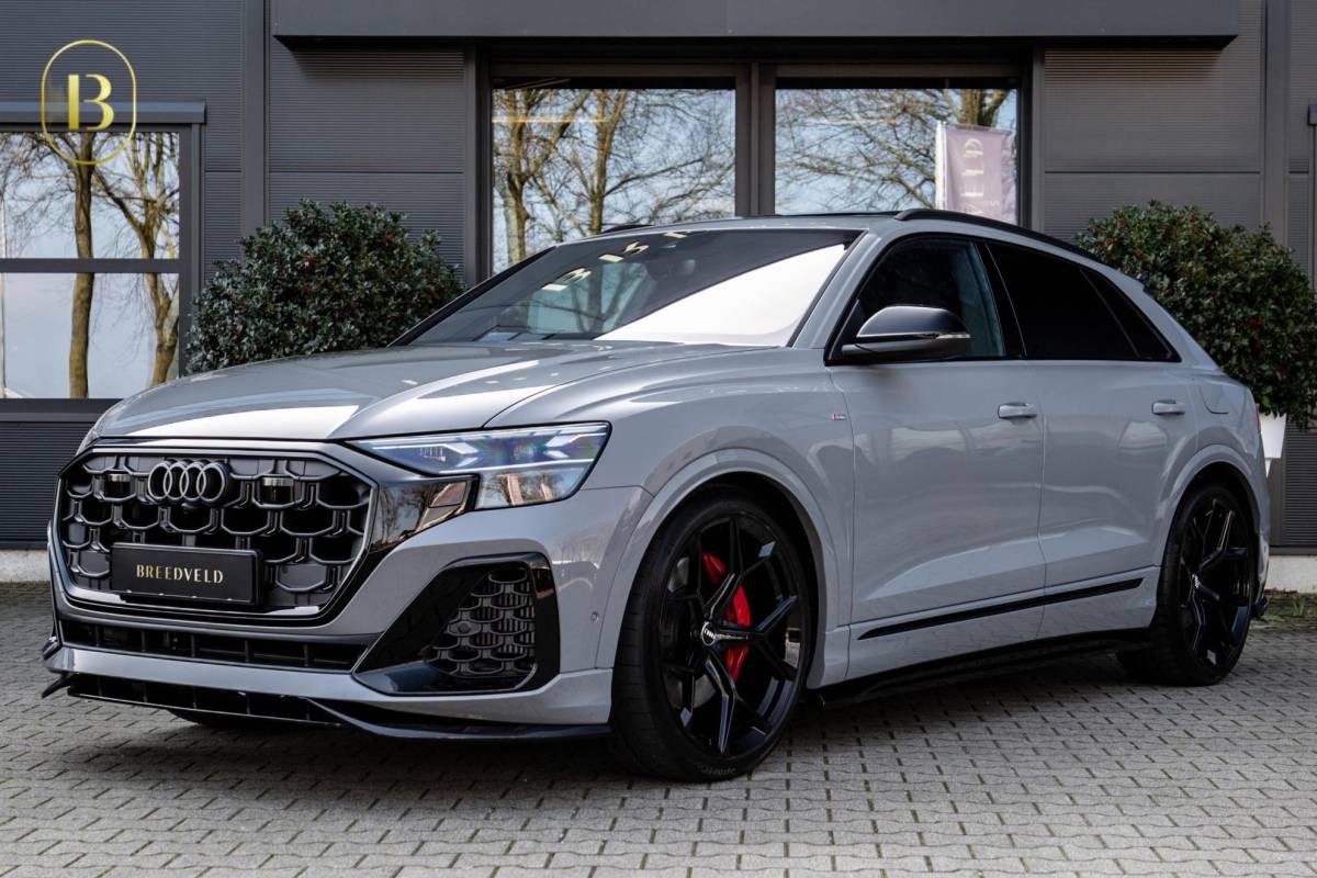 Audi Q8 Audi Q8 60 TFSI e Competition 490pk, Nardo, Full-options 2026