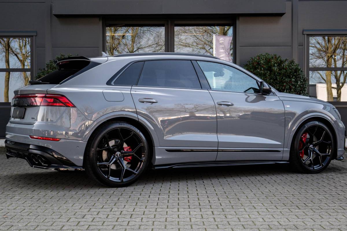 Audi Q8 Audi Q8 60 TFSI e Competition 490pk, Nardo, Full-options 2026