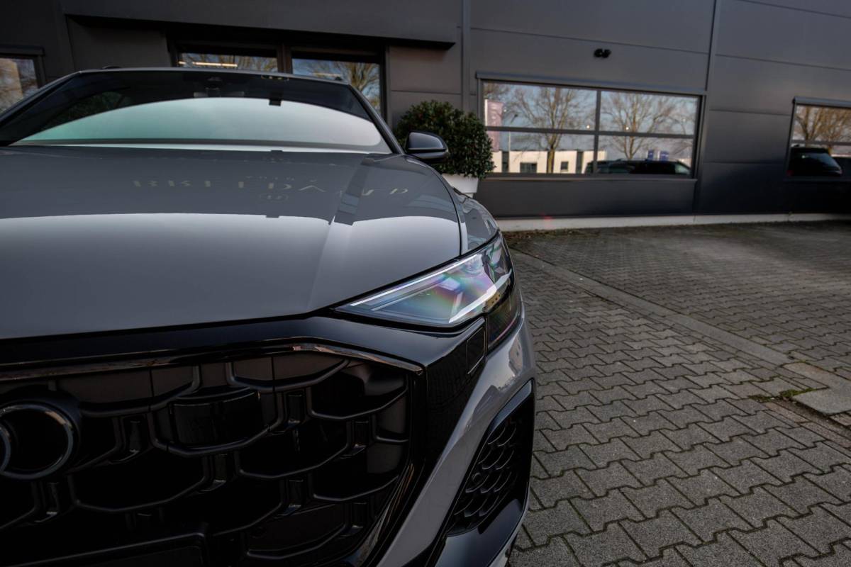 Audi Q8 Audi Q8 60 TFSI e Competition 490pk, Nardo, Full-options 2026