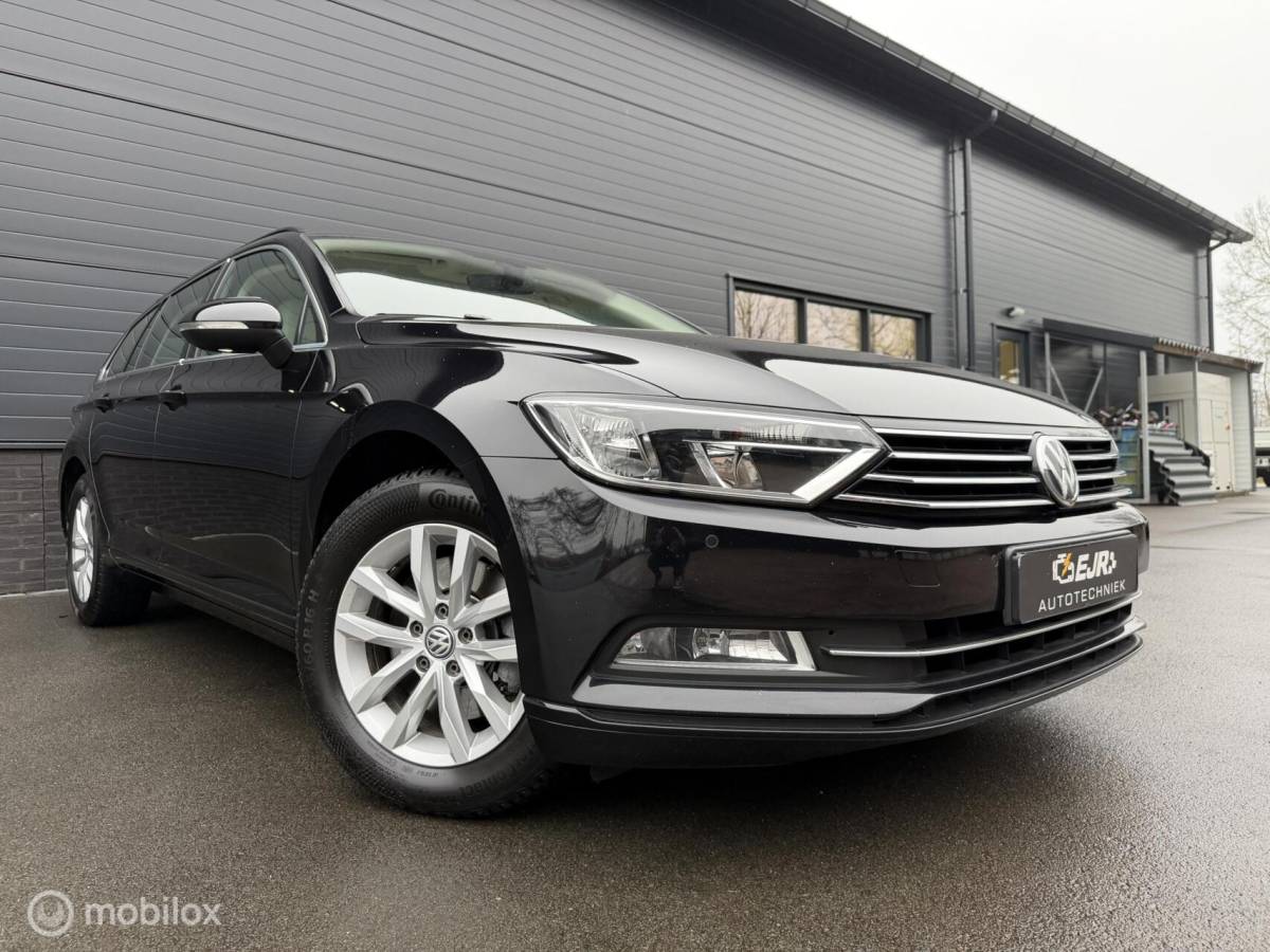 Volkswagen Passat Volkswagen Passat Variant 1.4 TSI ACT DSG CFL ADABCR*CARPLAY*HAAK