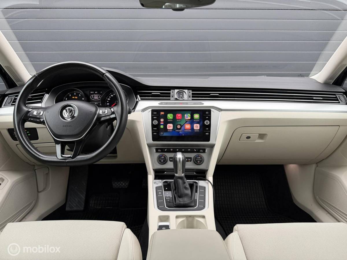 Volkswagen Passat Volkswagen Passat Variant 1.4 TSI ACT DSG CFL ADABCR*CARPLAY*HAAK