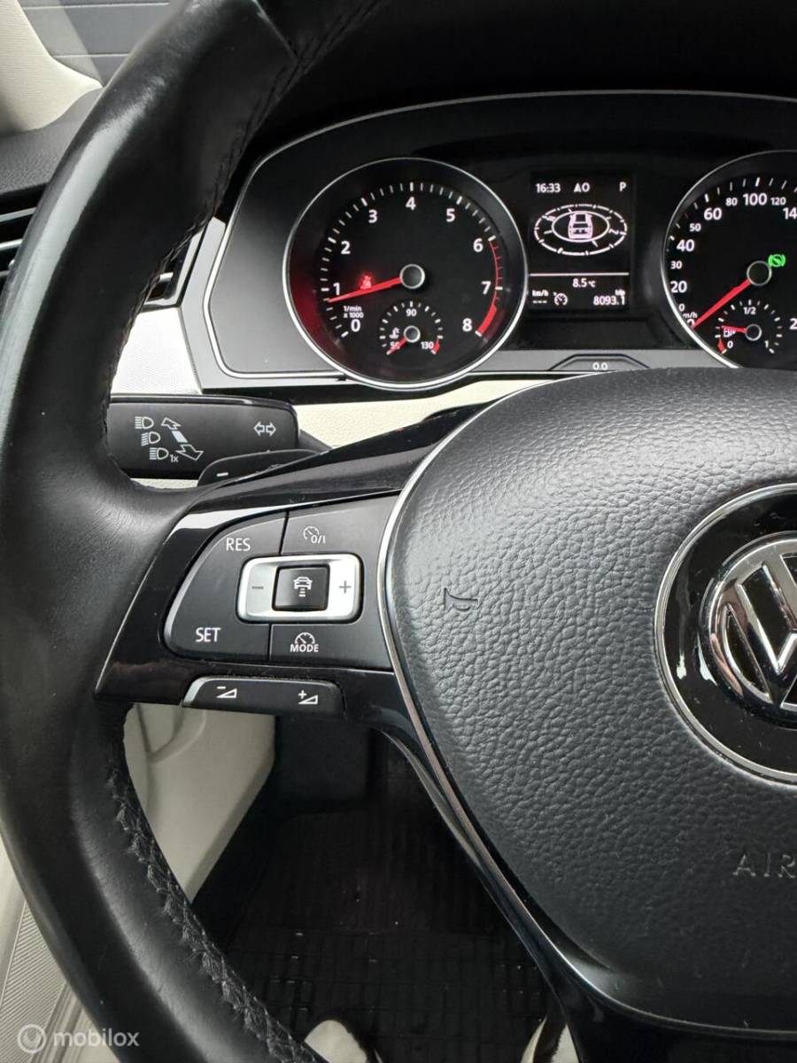 Volkswagen Passat Volkswagen Passat Variant 1.4 TSI ACT DSG CFL ADABCR*CARPLAY*HAAK