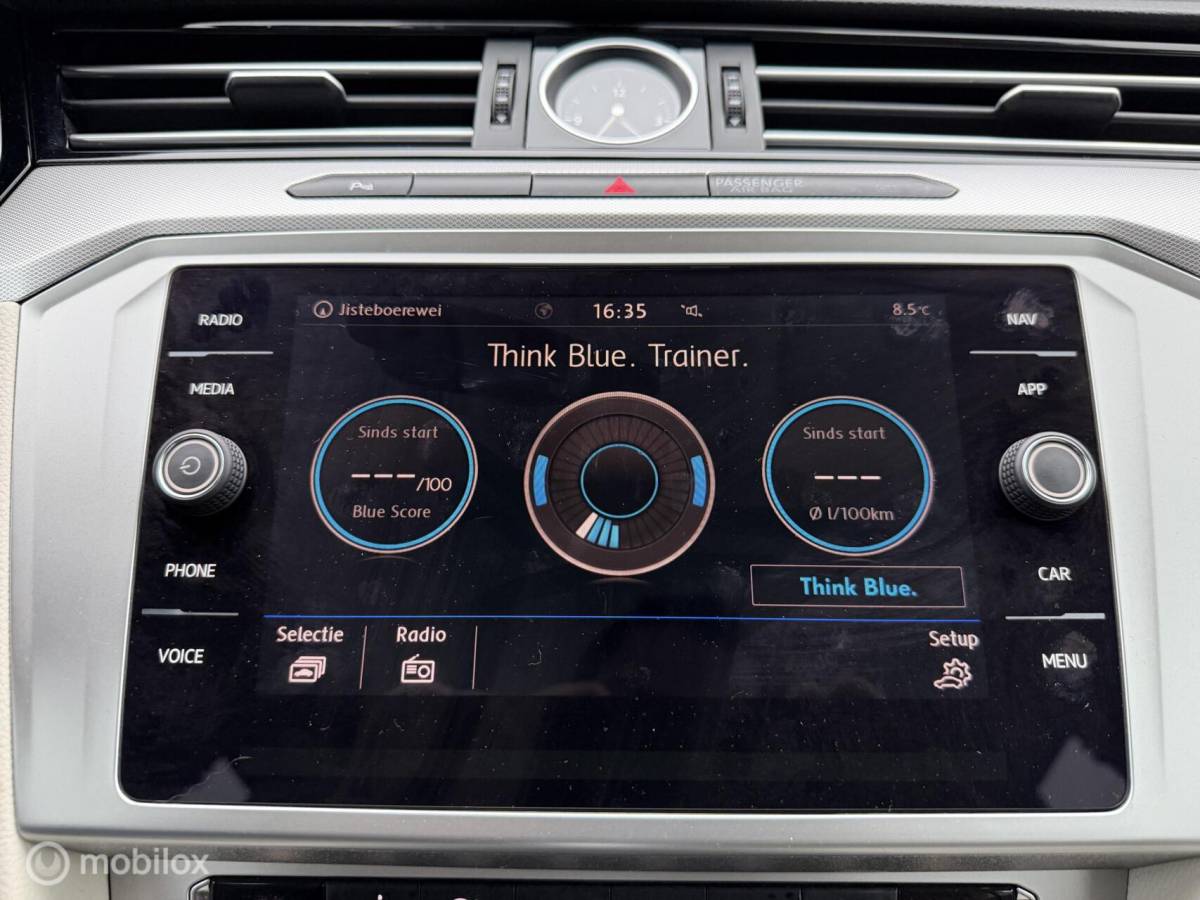 Volkswagen Passat Volkswagen Passat Variant 1.4 TSI ACT DSG CFL ADABCR*CARPLAY*HAAK