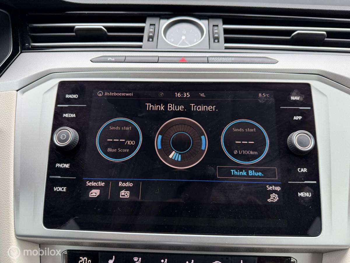 Volkswagen Passat Volkswagen Passat Variant 1.4 TSI ACT DSG CFL ADABCR*CARPLAY*HAAK