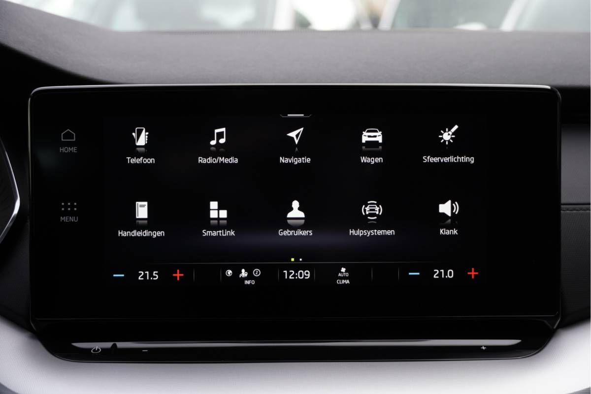 Škoda Octavia ŠKODA Octavia Combi 1.0 TSI Business Edition BJ2021 Lmv 16″ | Led V+A | Pdc | Navi | Dynamische knipperlichten | Elek. achterklep | App-Connect | Dashboard verlichting | Virtual cockpit | Climate control | Cruise control | Extra getint glas