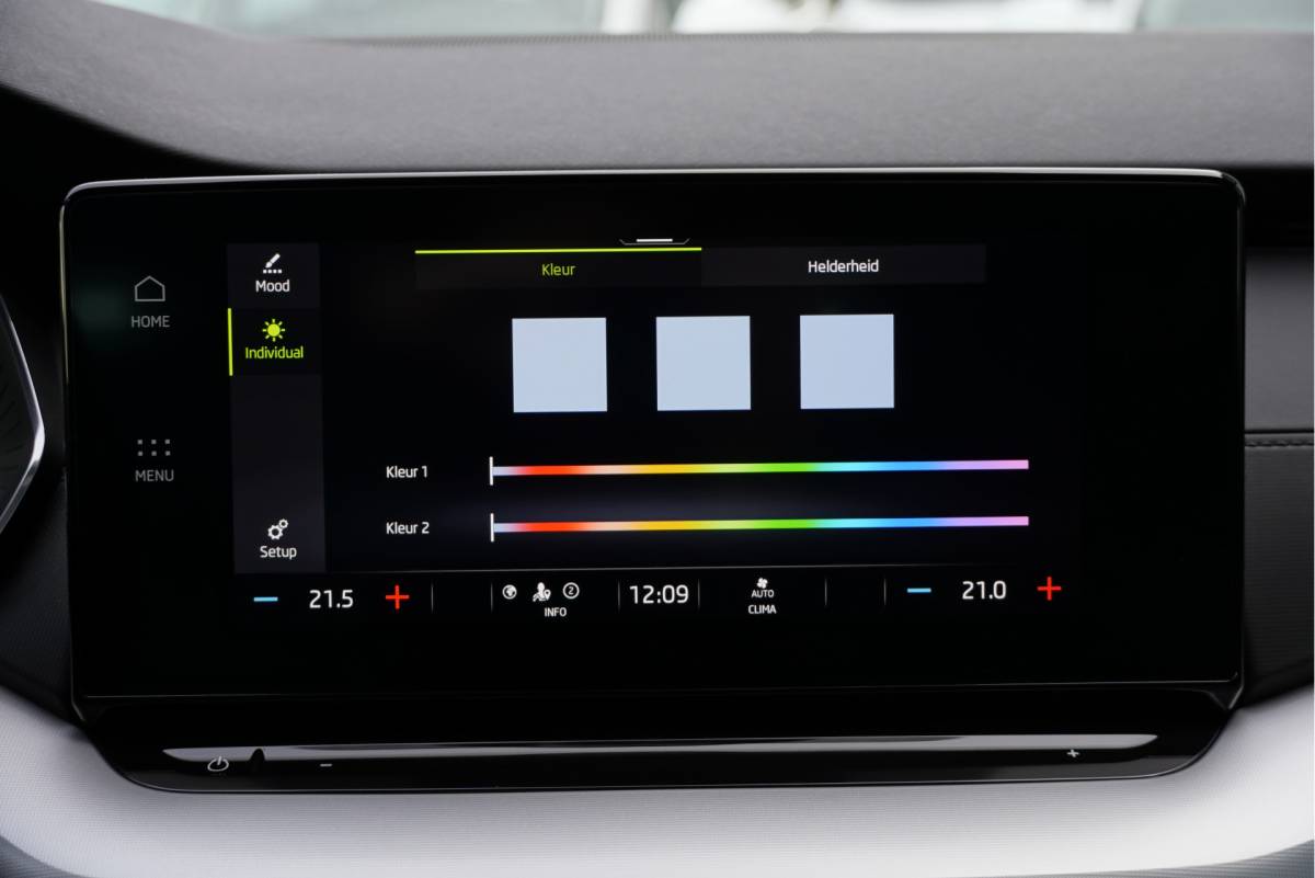 Škoda Octavia ŠKODA Octavia Combi 1.0 TSI Business Edition BJ2021 Lmv 16″ | Led V+A | Pdc | Navi | Dynamische knipperlichten | Elek. achterklep | App-Connect | Dashboard verlichting | Virtual cockpit | Climate control | Cruise control | Extra getint glas