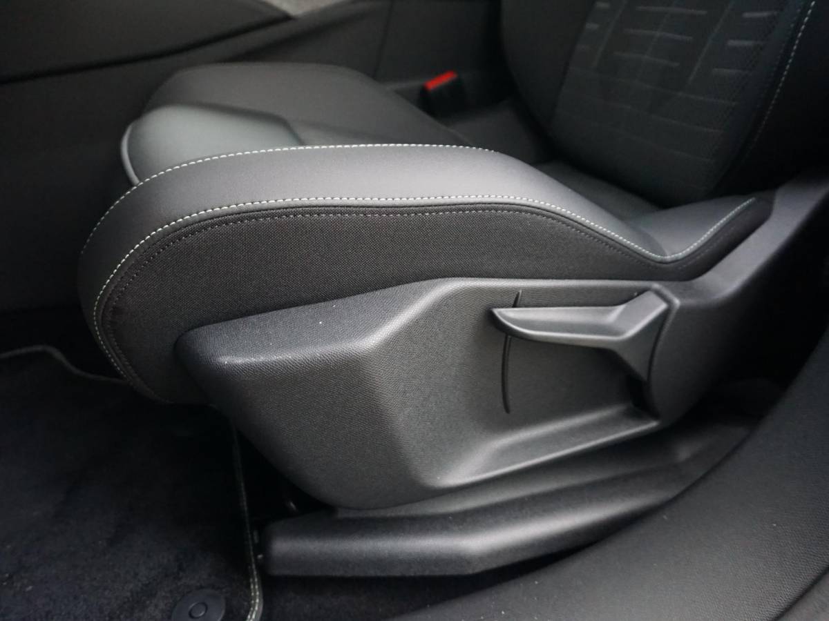 Peugeot 3008 Peugeot 3008 1.2 Hybrid 145 GT | 360 Vision & Drive Assist Plus Pack |
