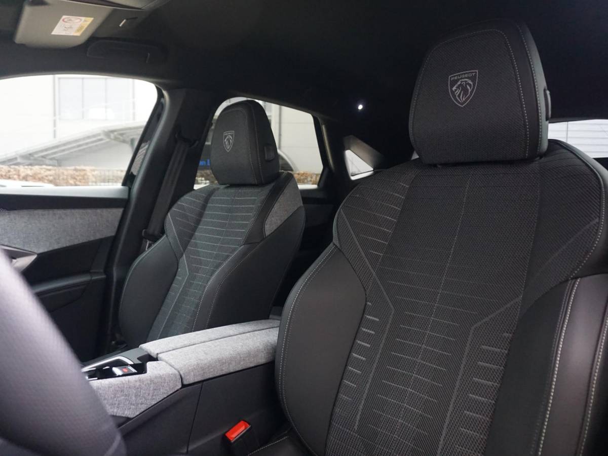 Peugeot 3008 Peugeot 3008 1.2 Hybrid 145 GT | 360 Vision & Drive Assist Plus Pack |