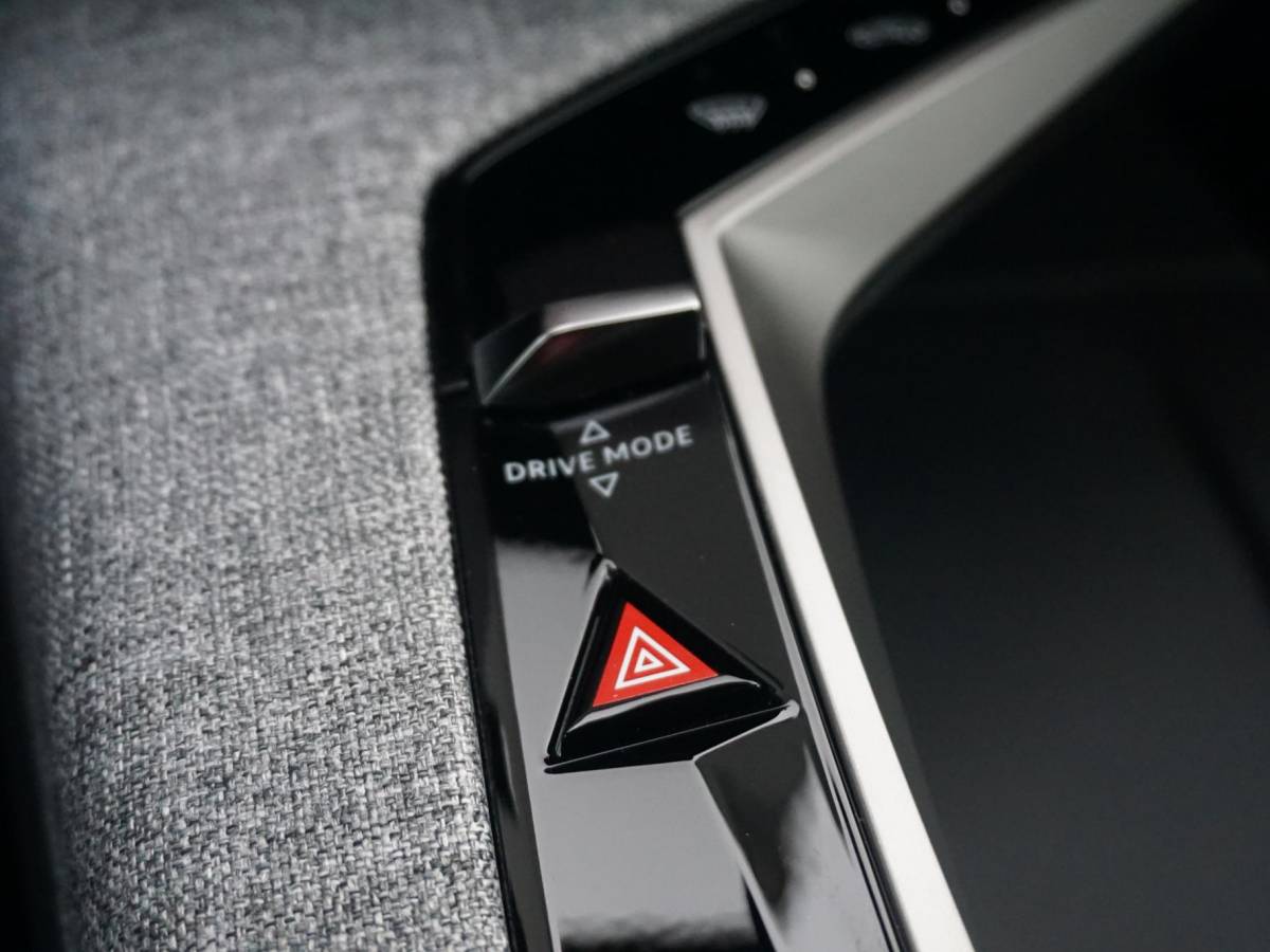 Peugeot 3008 Peugeot 3008 1.2 Hybrid 145 GT | 360 Vision & Drive Assist Plus Pack |