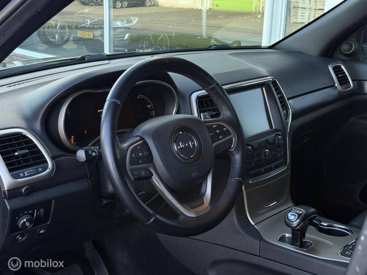 Jeep Grand Cherokee Jeep Grand Cherokee 3.0 CRD Laredo / Grijs kenteken / Leder