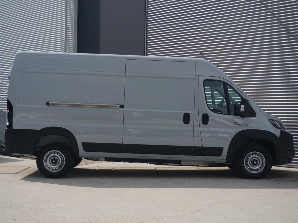 Fiat E-Ducato Fiat E-Ducato L3H2 110 kWh | camera | navigatie incl. Apple Carplay | betimmering |