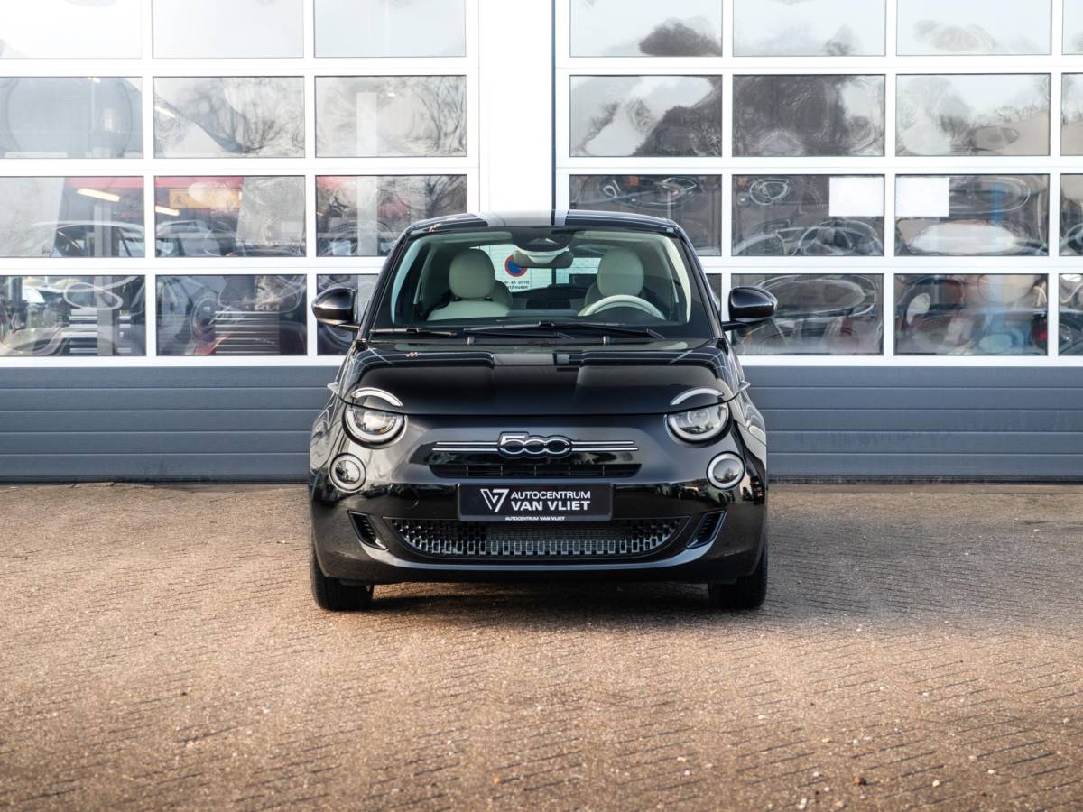 Fiat 500 Fiat 500 Hybrid La Prima | Clima | LED | PDC | JBL Premium Audio | 17″ | Camera | Canneloni Ivory/Piombo interieur