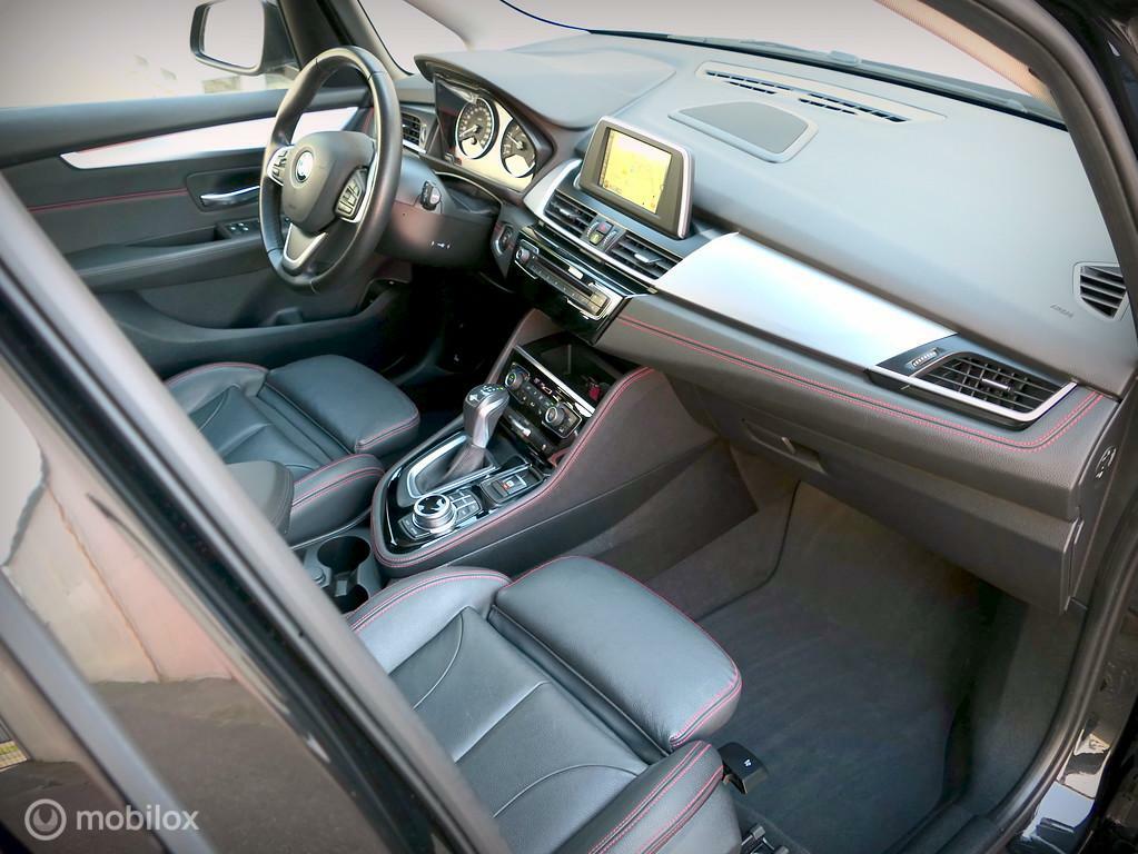 BMW 2 Serie BMW 2-serie Active Tourer 225XE Sport Line – leer – LED – 18 inch
