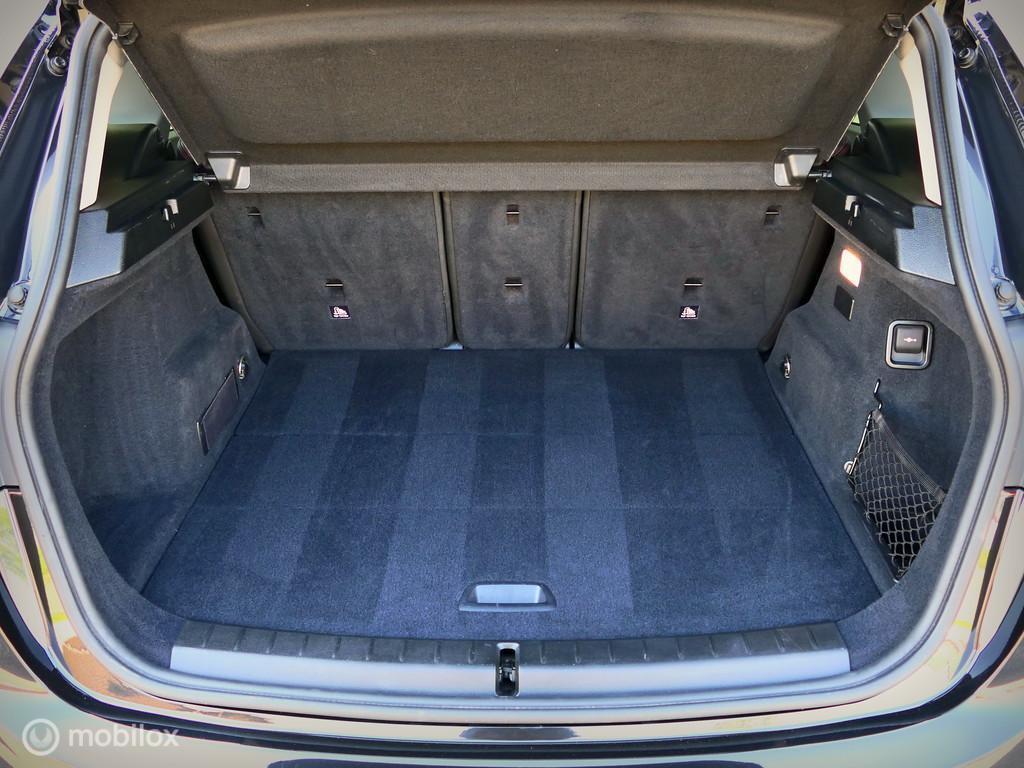 BMW 2 Serie BMW 2-serie Active Tourer 225XE Sport Line – leer – LED – 18 inch