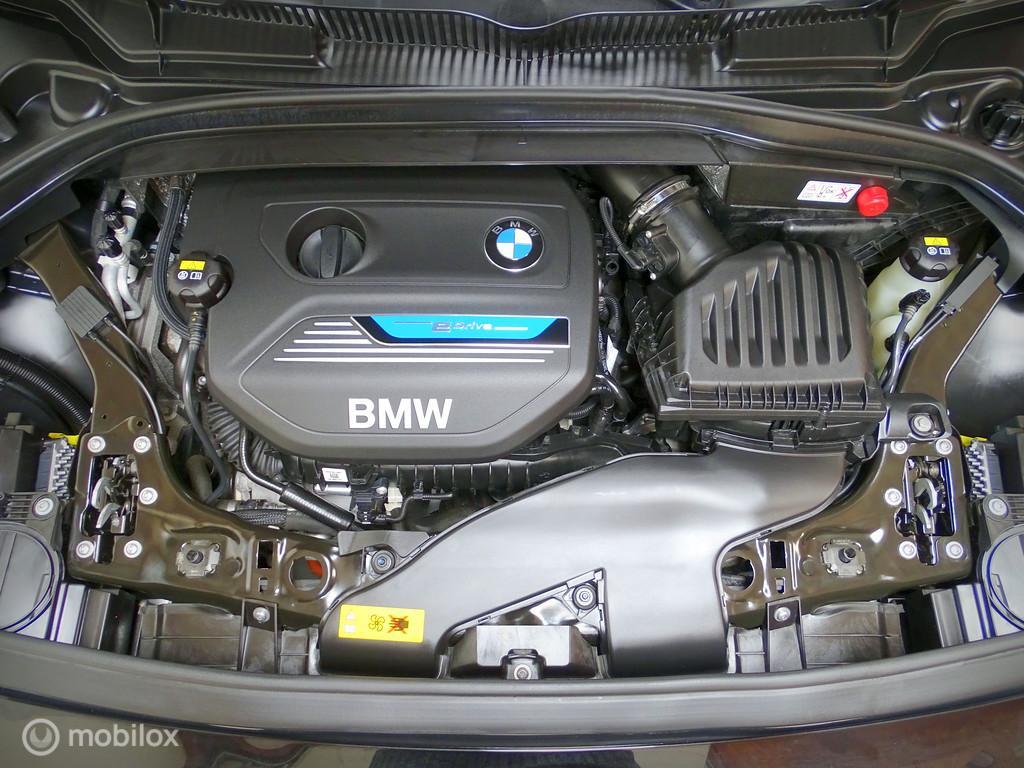 BMW 2 Serie BMW 2-serie Active Tourer 225XE Sport Line – leer – LED – 18 inch