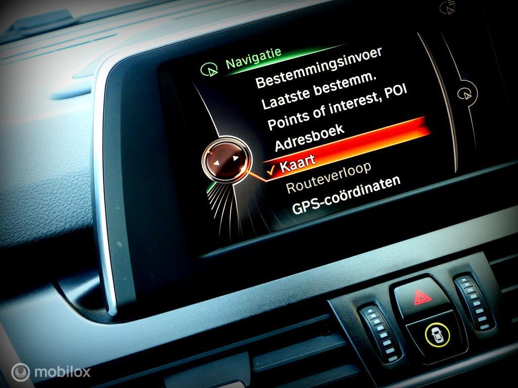 BMW 2 Serie BMW 2-serie Active Tourer 225XE Sport Line – leer – LED – 18 inch
