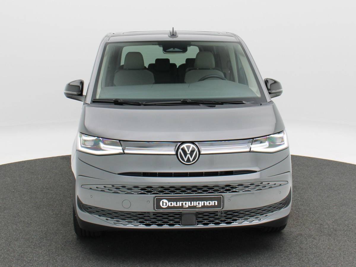Volkswagen Multivan Volkswagen Bedrijfswagens Multivan Bulli L2 1.5 eHybrid EU6 180 kW/245pk DSG 4Motion | Incl BTW/BPM | 7 zitplaatsen vis-a-vis | Trekhaak | Stoelverwarming | Verlaagd onderstel dynamisch | 19″ Halmstad lichtmetaal  l Wordt verwacht 2 maart |