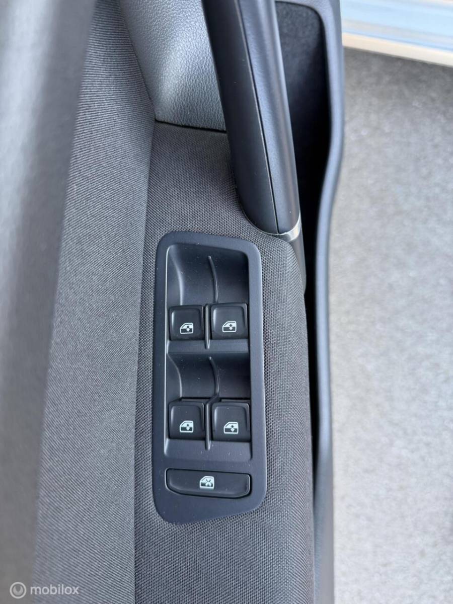 Volkswagen Golf Sportsvan Volkswagen Golf Sportsvan 1.2 TSI ALLSTAR CLIMA*CRUISE*PDC