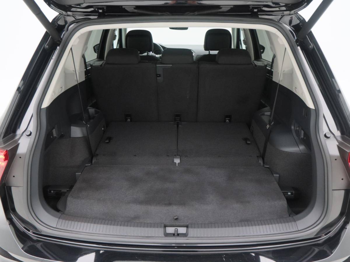 Volkswagen Tiguan Allspace Volkswagen Tiguan Allspace 1.5 TSi 150 Pk Automaat Elegance 7-Persoons | Adaptive Cruise | Full Led | Camera | Stoel Verwarming | 18 Inch | 33.070 Km!!