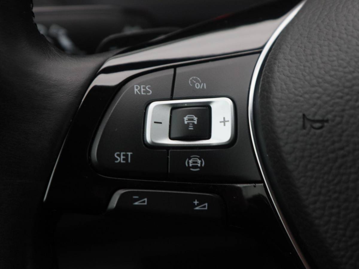Volkswagen Tiguan Allspace Volkswagen Tiguan Allspace 1.5 TSi 150 Pk Automaat Elegance 7-Persoons | Adaptive Cruise | Full Led | Camera | Stoel Verwarming | 18 Inch | 33.070 Km!!