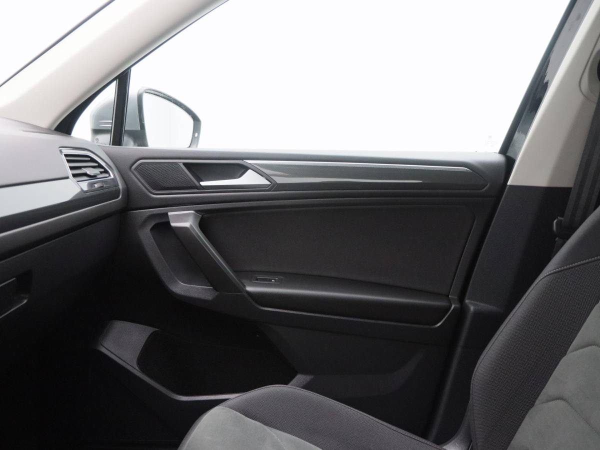 Volkswagen Tiguan Allspace Volkswagen Tiguan Allspace 1.5 TSi 150 Pk Automaat Elegance 7-Persoons | Adaptive Cruise | Full Led | Camera | Stoel Verwarming | 18 Inch | 33.070 Km!!