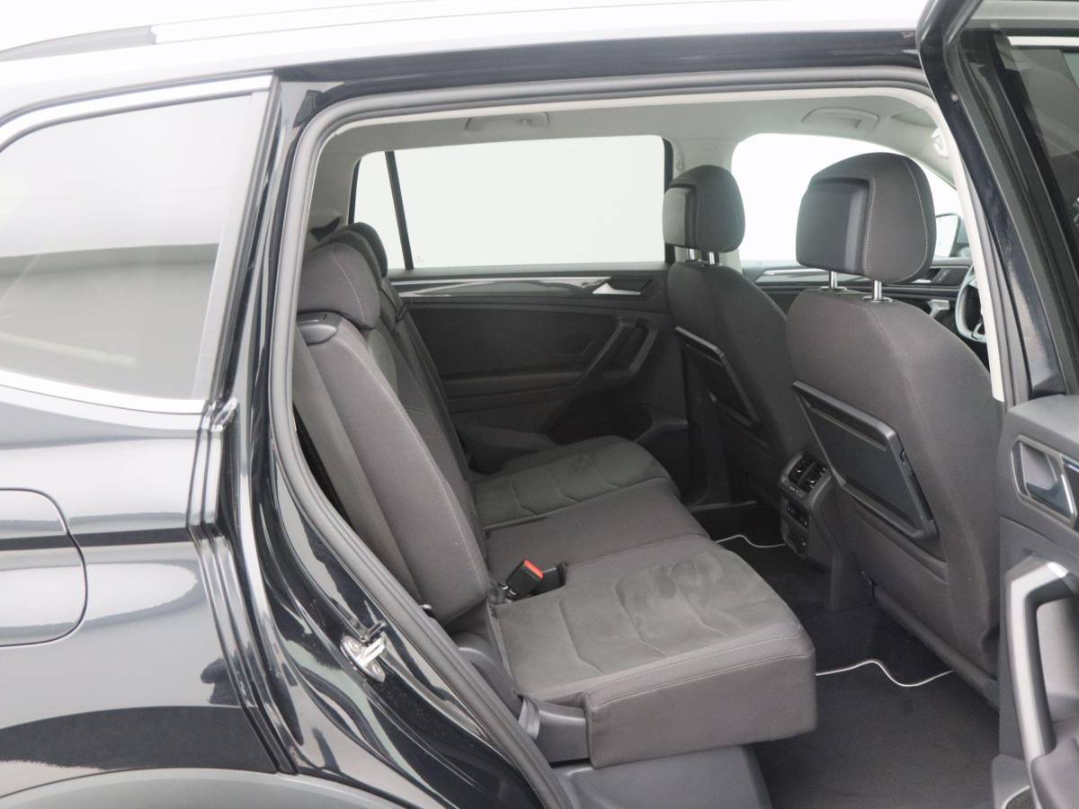 Volkswagen Tiguan Allspace Volkswagen Tiguan Allspace 1.5 TSi 150 Pk Automaat Elegance 7-Persoons | Adaptive Cruise | Full Led | Camera | Stoel Verwarming | 18 Inch | 33.070 Km!!