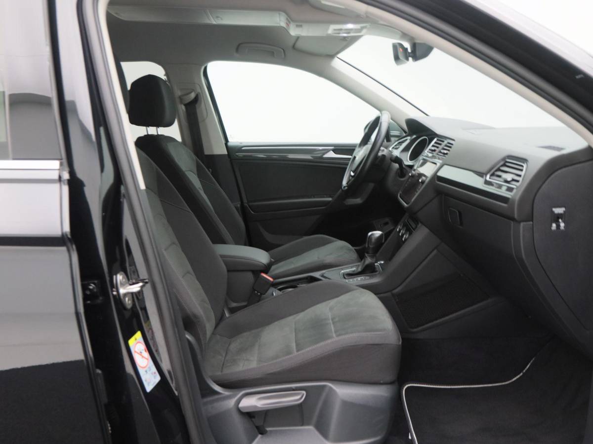 Volkswagen Tiguan Allspace Volkswagen Tiguan Allspace 1.5 TSi 150 Pk Automaat Elegance 7-Persoons | Adaptive Cruise | Full Led | Camera | Stoel Verwarming | 18 Inch | 33.070 Km!!