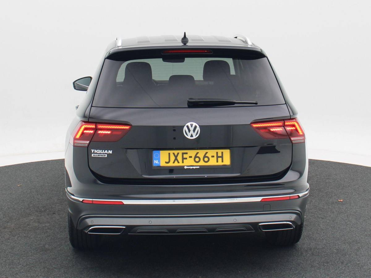 Volkswagen Tiguan Allspace Volkswagen Tiguan Allspace 1.5 TSi 150 Pk Automaat Elegance 7-Persoons | Adaptive Cruise | Full Led | Camera | Stoel Verwarming | 18 Inch | 33.070 Km!!