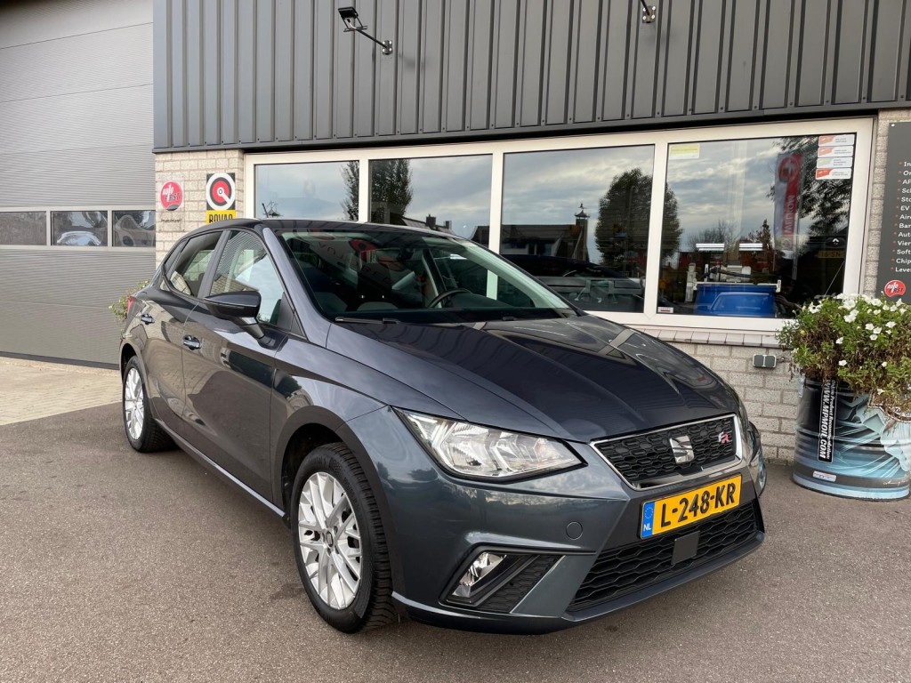 SEAT Ibiza Seat Ibiza 1.0 TSI Business intense, Stoelverwarming, Stuurwielbediening, DAB+, PDC