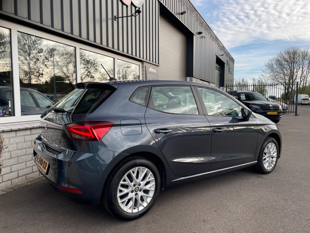 SEAT Ibiza Seat Ibiza 1.0 TSI Business intense, Stoelverwarming, Stuurwielbediening, DAB+, PDC