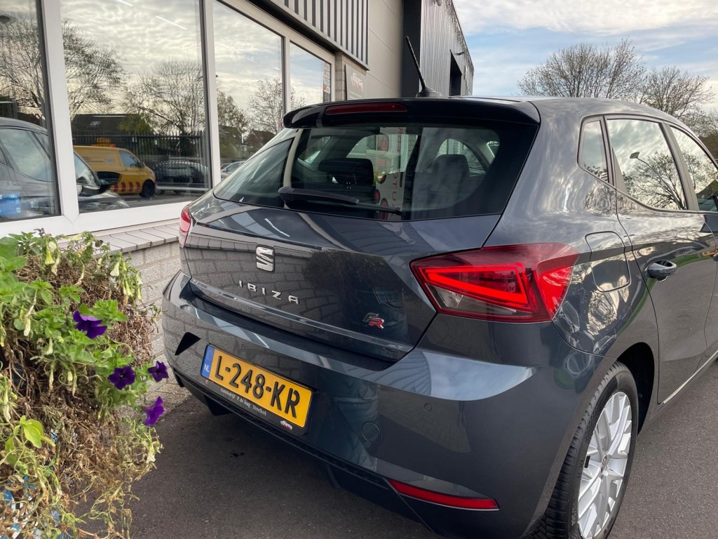 SEAT Ibiza Seat Ibiza 1.0 TSI Business intense, Stoelverwarming, Stuurwielbediening, DAB+, PDC