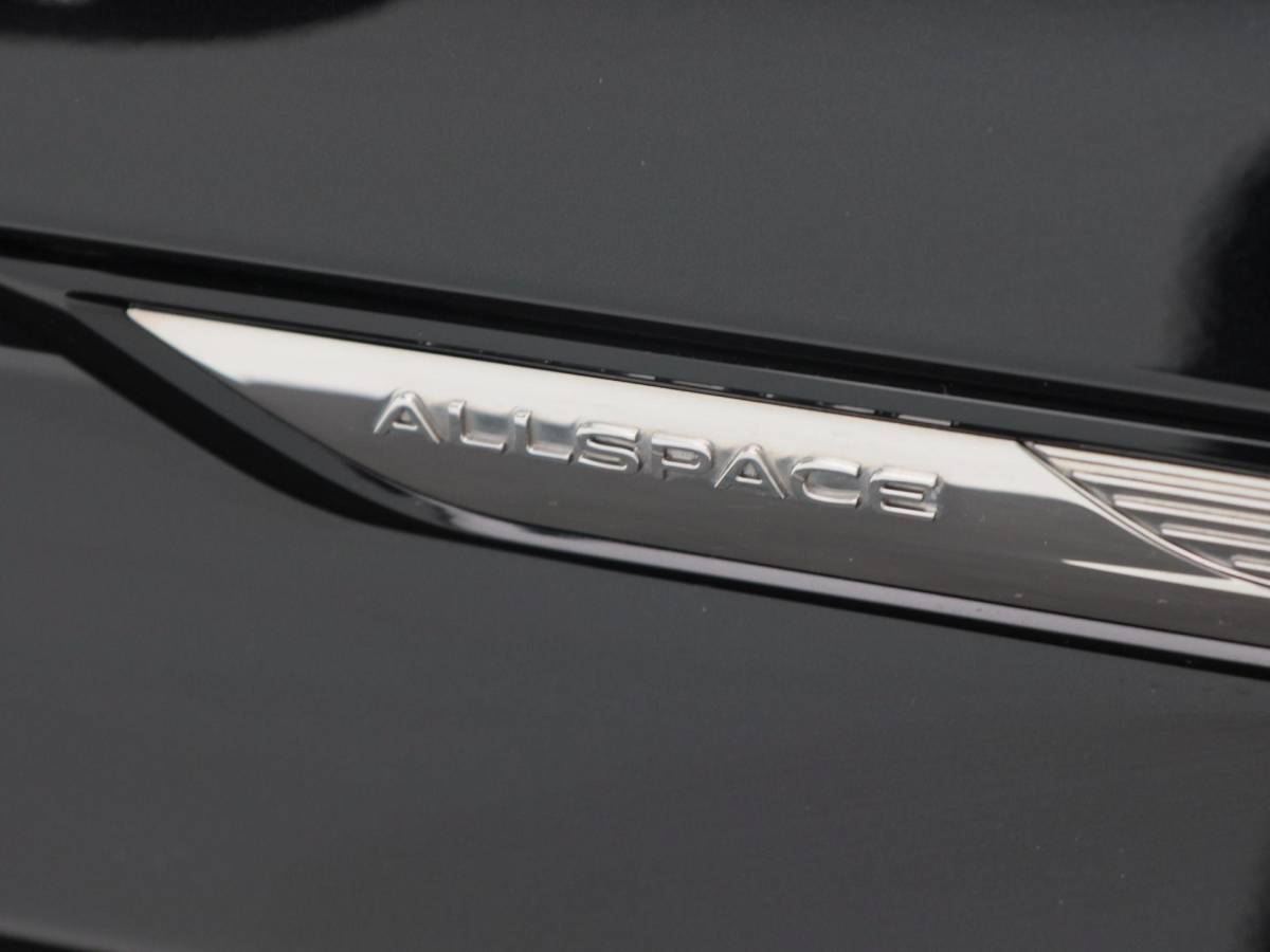 Volkswagen Tiguan Allspace Volkswagen Tiguan Allspace 1.5 TSi 150 Pk Automaat Move 7p. | Trekhaak | Panorama Dak | Adaptive Cruise | Camera | Stoelverwarming| 18 Inch | 34.080 Km !!