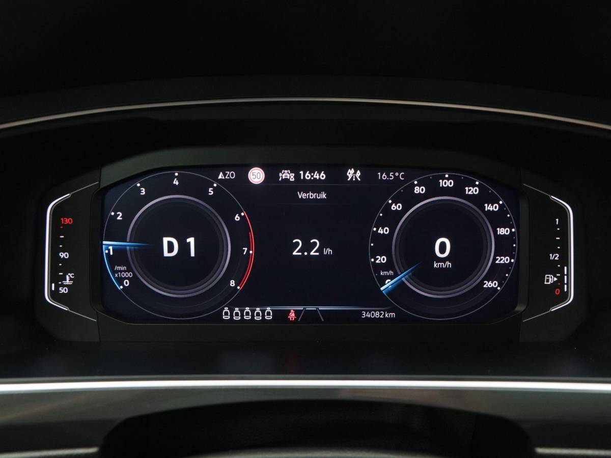 Volkswagen Tiguan Allspace Volkswagen Tiguan Allspace 1.5 TSi 150 Pk Automaat Move 7p. | Trekhaak | Panorama Dak | Adaptive Cruise | Camera | Stoelverwarming| 18 Inch | 34.080 Km !!
