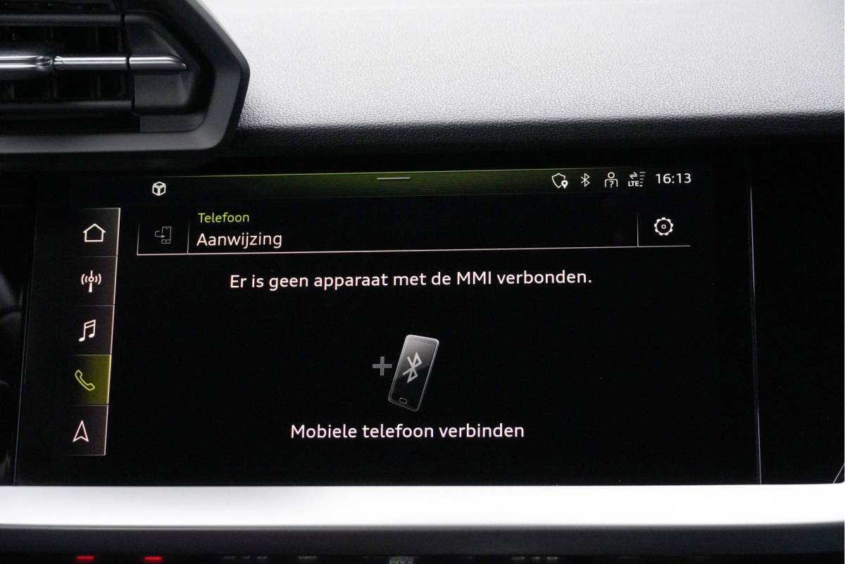 Audi A3 Audi A3 Sportback 35 TFSI 150PK! Automaat 5drs Business Edition BJ2020 Lmv 17″ | Led V+A | Pdc | Navi | Dynamische knipperlichten | Afneembare trekhaak | App-Connect | Virtual cockpit | Climate control | Cruise control | Sportstoelen | Getint glas