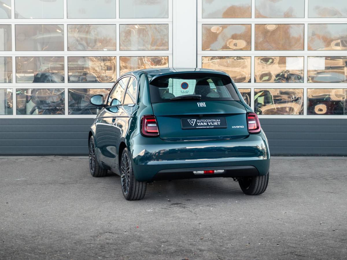 Fiat 500 Fiat 500 Hybrid La Prima | Clima | LED | PDC | JBL Premium Audio | 17″ | Camera | Canneloni Ivory/Piombo interieur